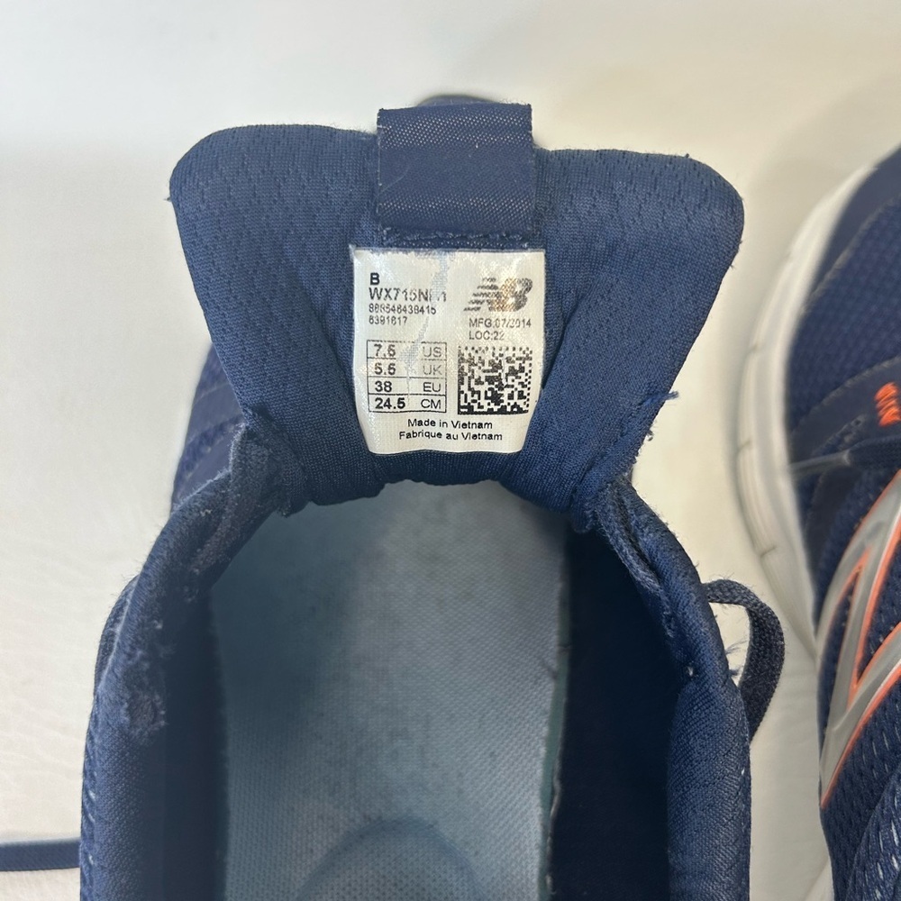 New Balance 715 Women’s Running Shoes Navy Blue WX715NB1 Size 7.5 Athletic - Picture 8 of 9